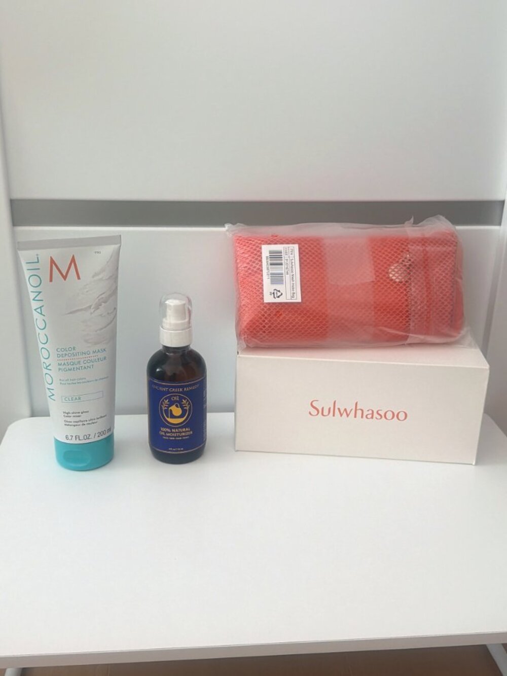 Moroccanoil Mask Color Depositing CLEAR  + Greek 100% Oil + Sulwhasoo hobo bag